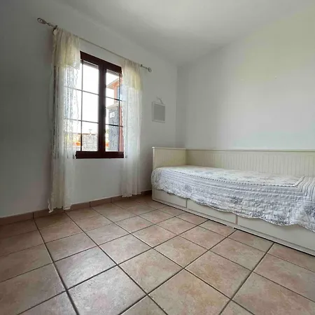 Vila Muy Tranquila Con Piscina Privada