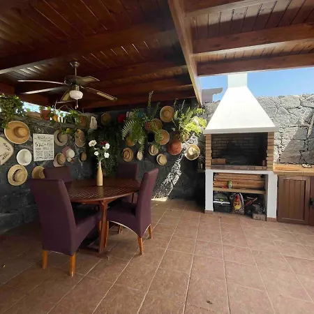 Vila Muy Tranquila Con Piscina Privada