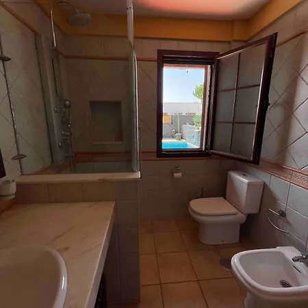 Muy Tranquila Con Piscina Privada Vila Playa Blanca (Lanzarote)