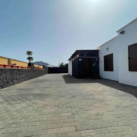 Villa Muy Tranquila Con Piscina Privada *