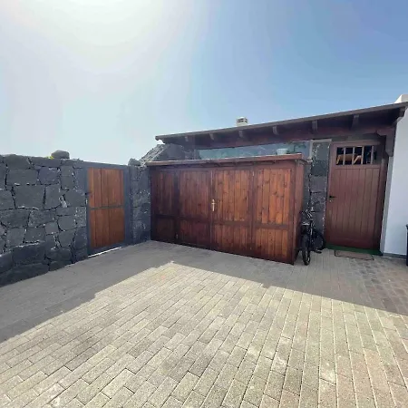 Muy Tranquila Con Piscina Privada Villa Playa Blanca (Lanzarote)