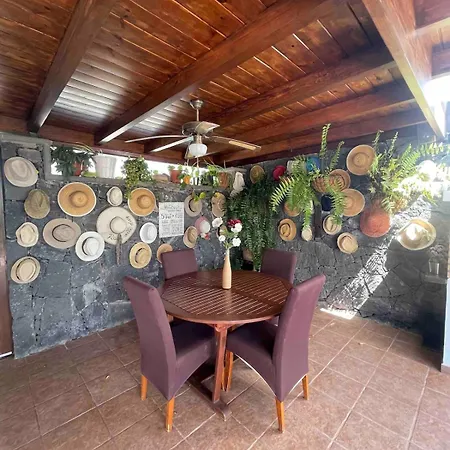 Muy Tranquila Con Piscina Privada *