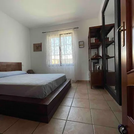 Muy Tranquila Con Piscina Privada