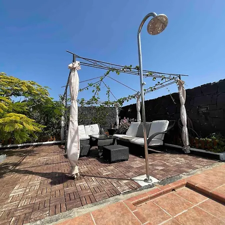 Muy Tranquila Con Piscina Privada Villa Playa Blanca