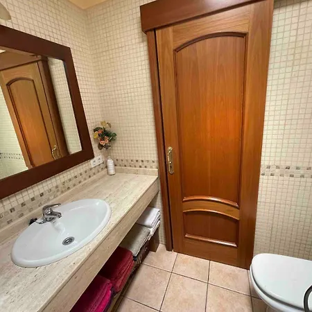 Muy Tranquila Con Piscina Privada *