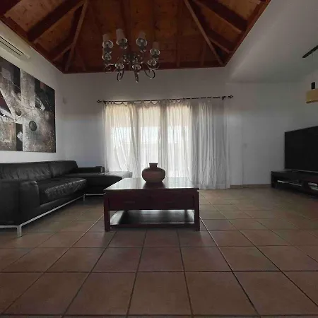 Muy Tranquila Con Piscina Privada * Playa Blanca (Lanzarote)