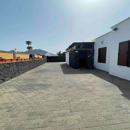 Muy Tranquila Con Piscina Privada * Playa Blanca (Lanzarote)