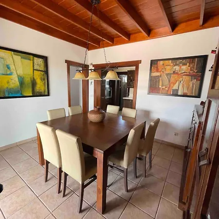 Muy Tranquila Con Piscina Privada