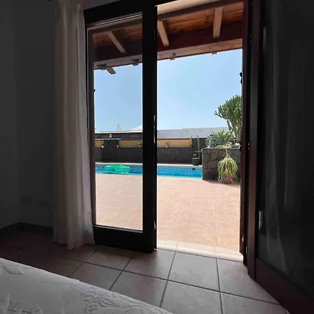 Muy Tranquila Con Piscina Privada Villa *