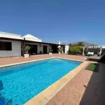 Muy Tranquila Con Piscina Privada וילה