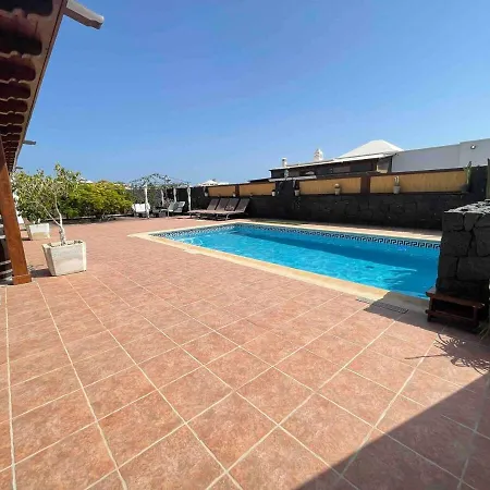 Villa Muy Tranquila Con Piscina Privada *