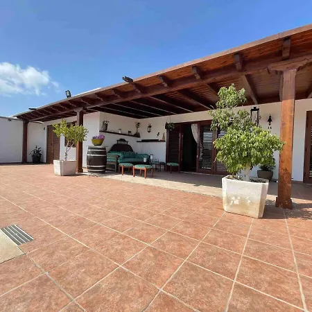 Muy Tranquila Con Piscina Privada Villa *