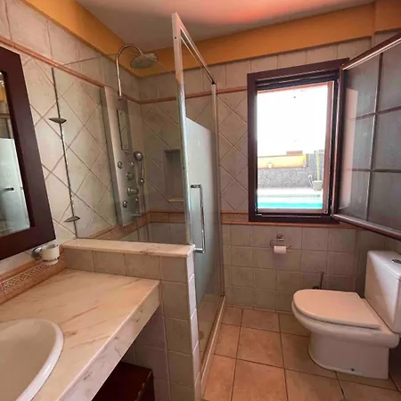 Villa Muy Tranquila Con Piscina Privada *
