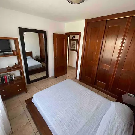 Muy Tranquila Con Piscina Privada *