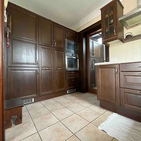 Muy Tranquila Con Piscina Privada *