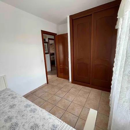 Muy Tranquila Con Piscina Privada *