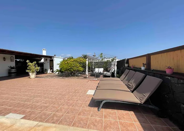 Villa Muy Tranquila Con Piscina Privada *