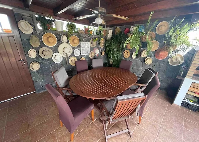 Muy Tranquila Con Piscina Privada Villa Playa Blanca